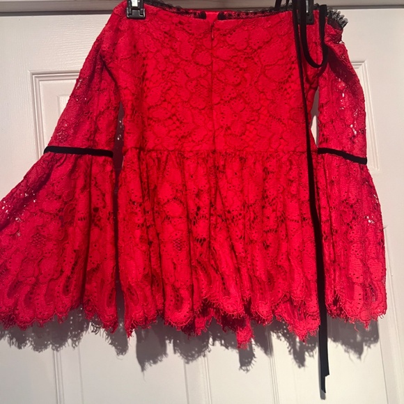 ALEXIS off the shoulder blouse - Picture 3 of 3